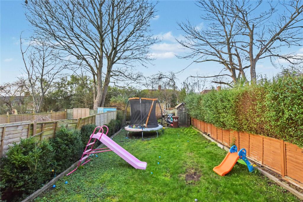 Main image of property: Miles Hill View, Leeds, West Yorkshire