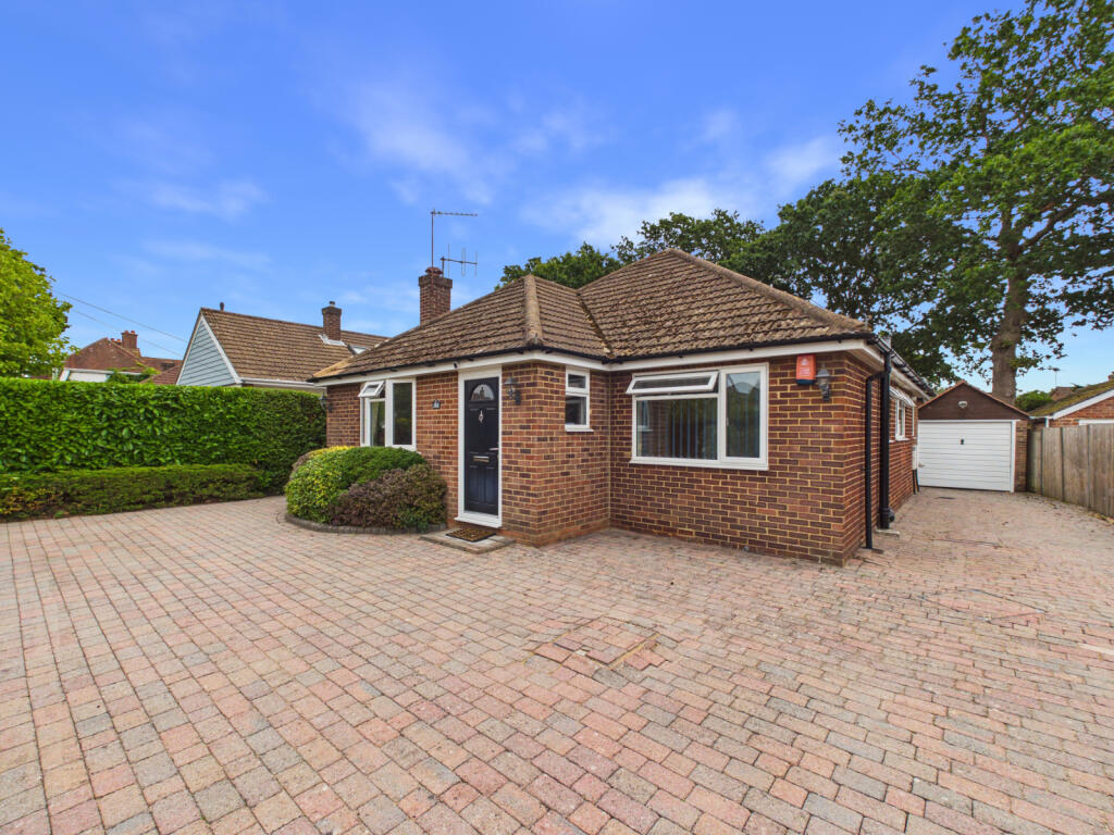 Main image of property: Brook Lane, Sarisbury Green, SO31 7EA