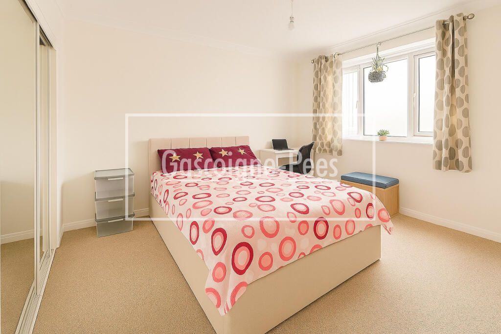 House in Slough - View 5
