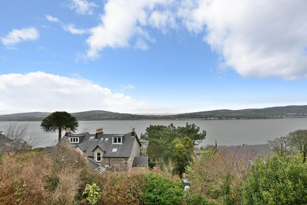 House in Langbank, Renfrewshire - View 2