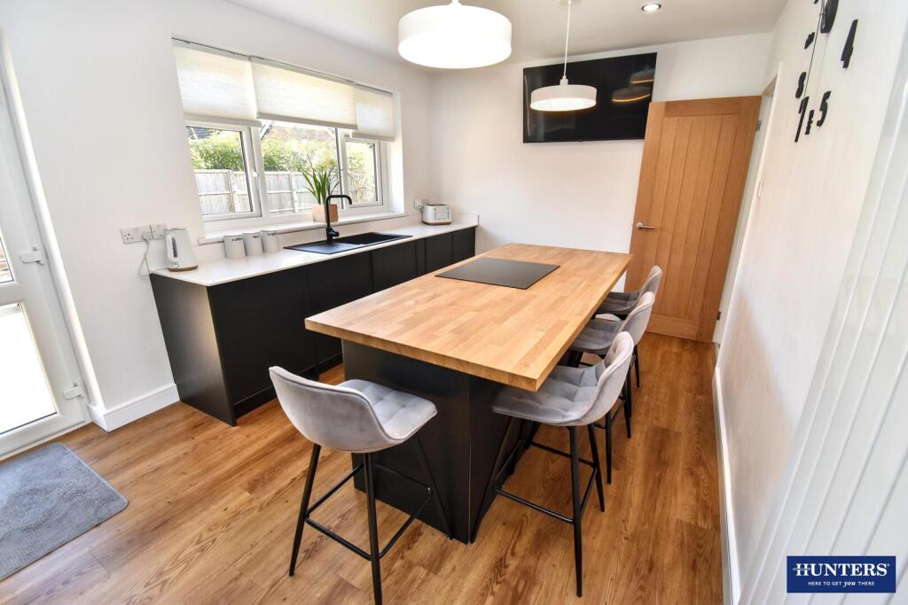 House in Blaby, Croft - More