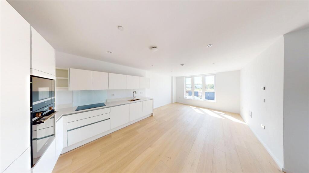 Apartment in Bristol - View 3