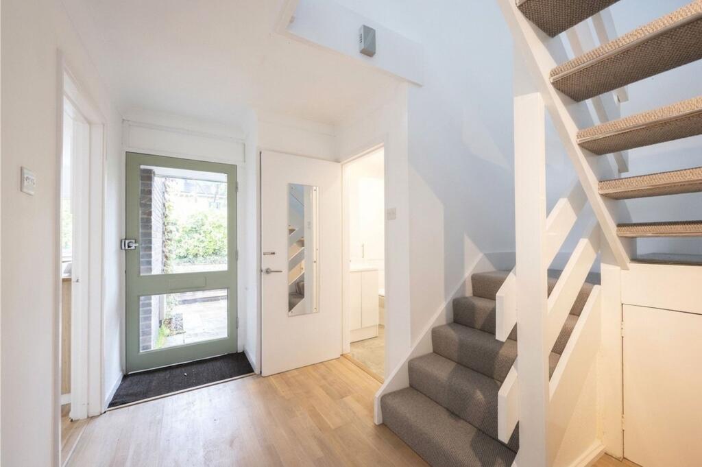 House in Kingston upon Thames - View 3