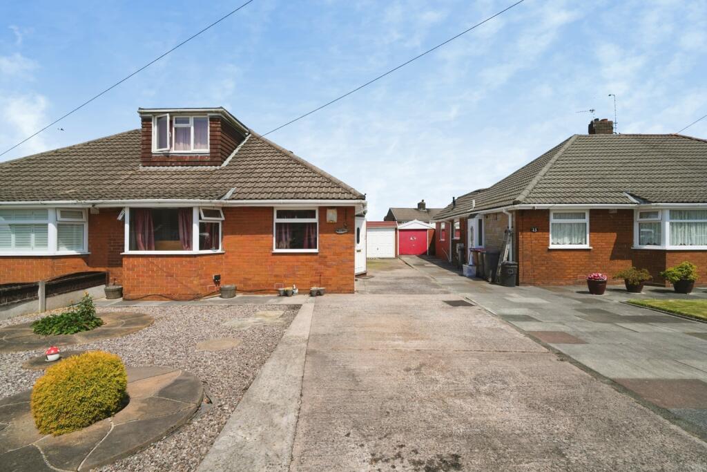 Main image of property: Walnut Close, Clifton, Swinton, Manchester, M27