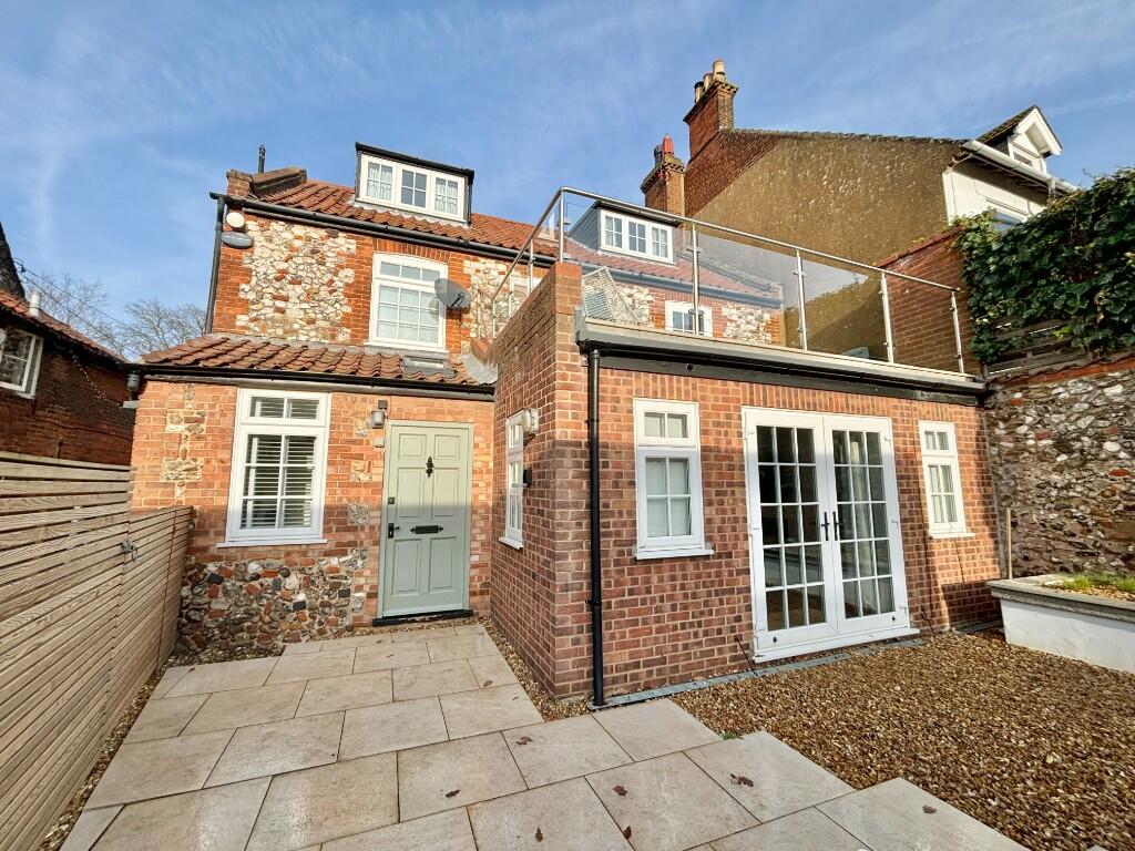 Main image of property: 4 Bedroom Property with 2 Bedroom Detached Barn Conversion, Main Road, Brancaster, PE31