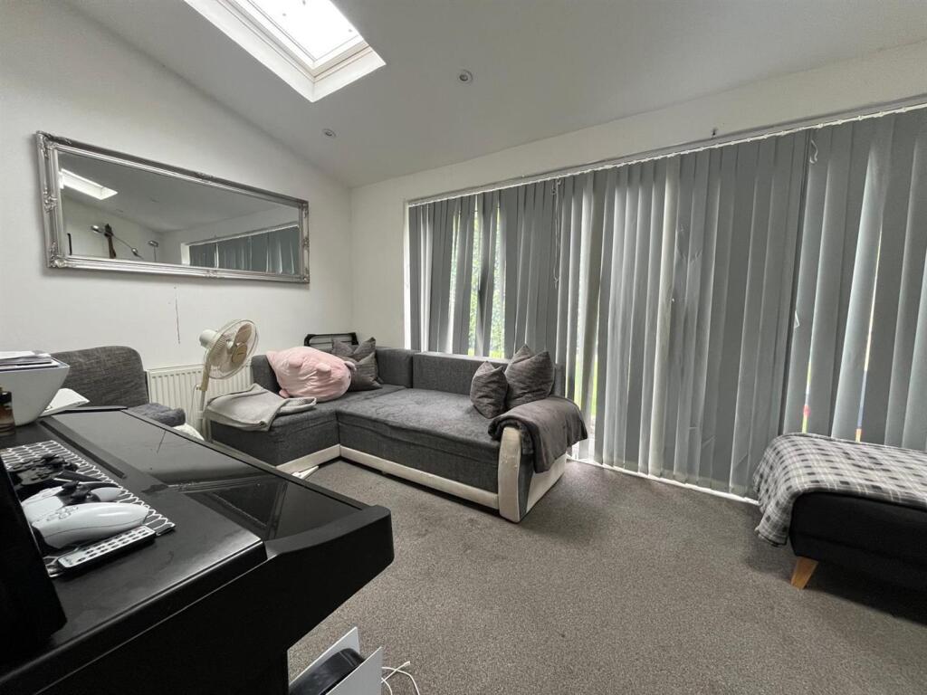 Ashford Drive, Sutton Coldfield photo 2