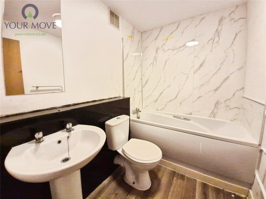 Apartment in Bradford, Park Wood, Keighley - View 4
