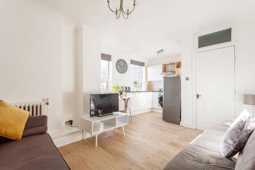 Main image of property: Atlantic Mansions, Southampton, SO14