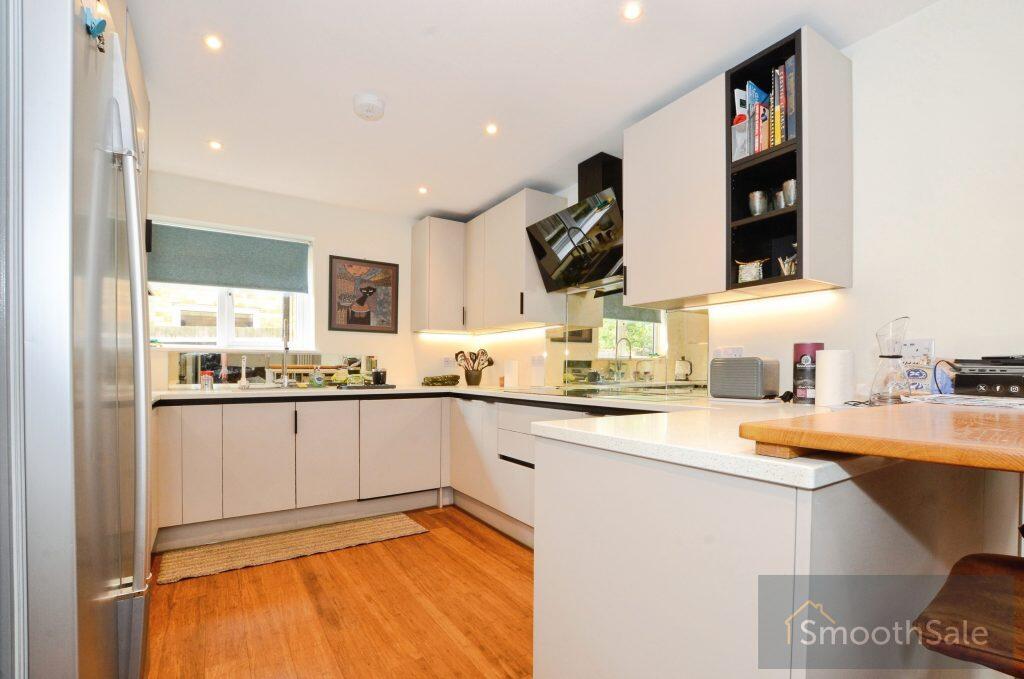 House in St Albans, Jersey Farm, Sandridge - View 5