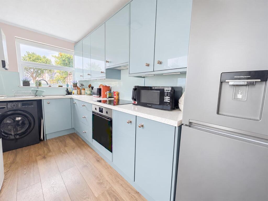 House in Bexhill-on-Sea, Glenleigh Park - More