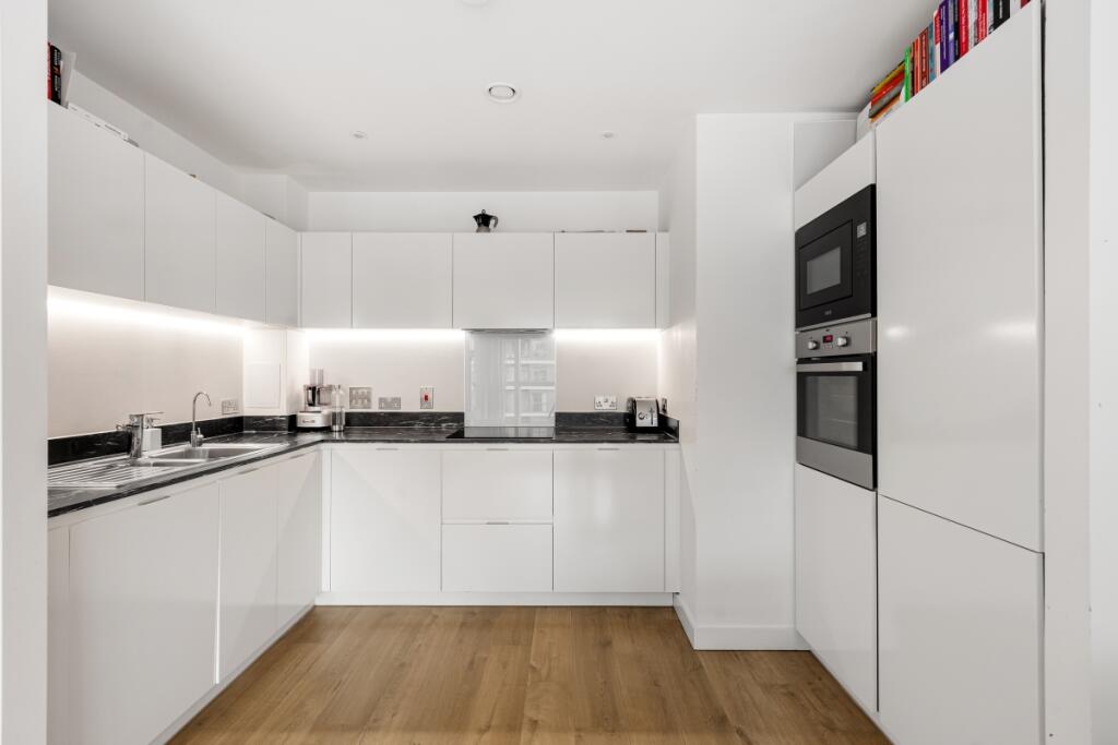 Apartment in London, Royal Borough of Greenwich - View 3