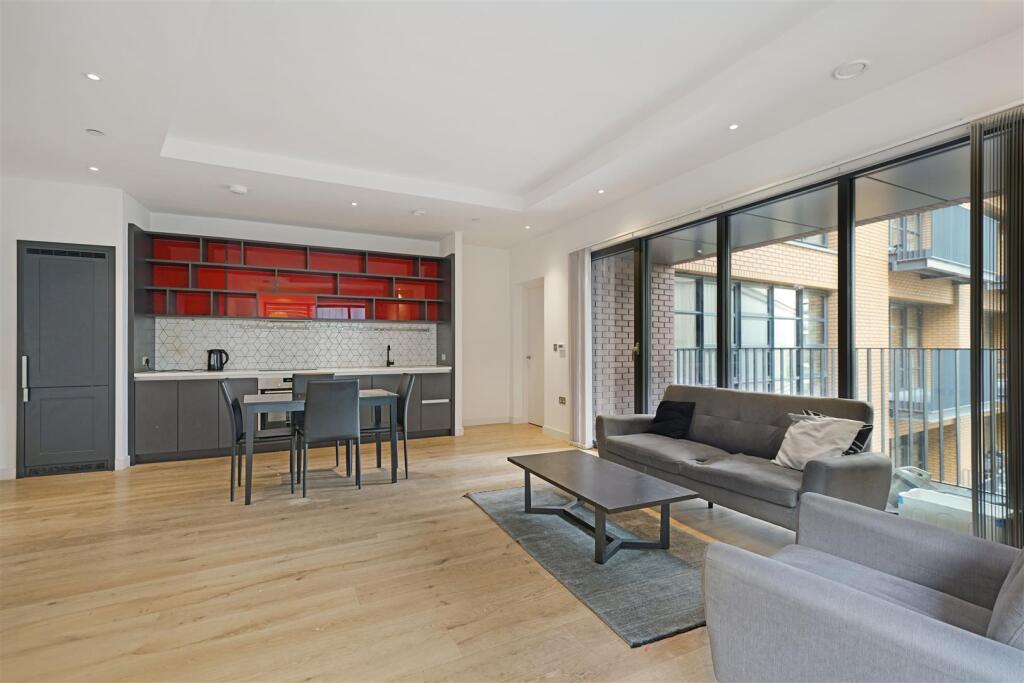 Main image of property: Modena House, London City Island