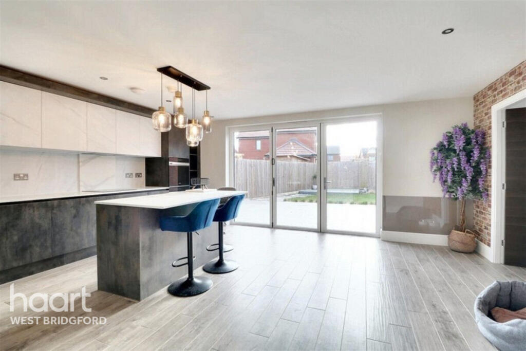 Main image of property: Magpie Close, Ruddington