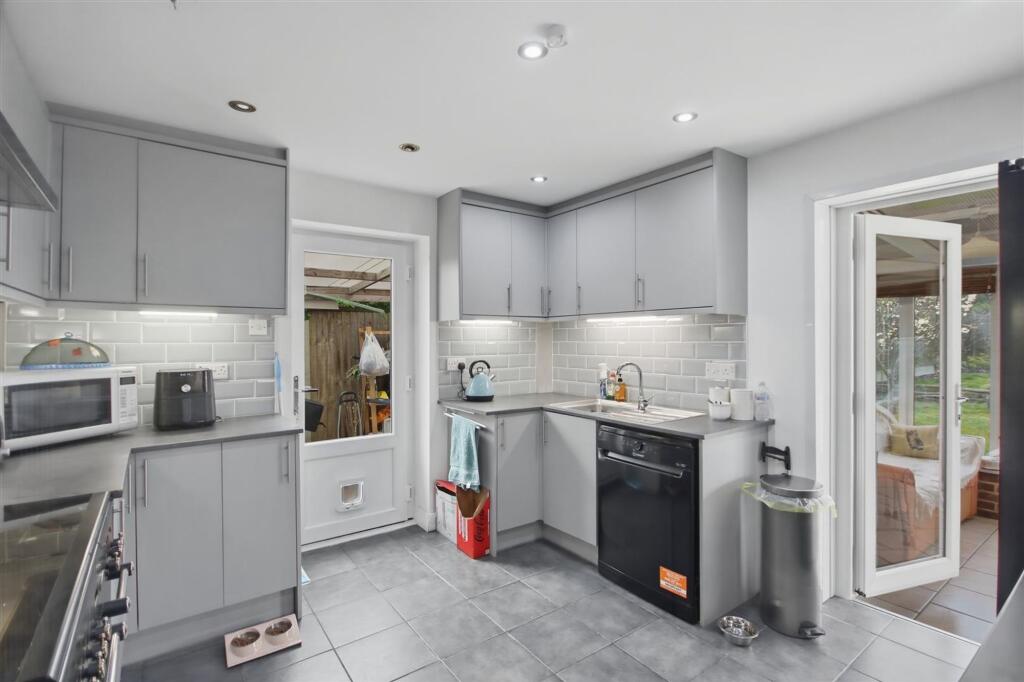 Clay Lane, Clay Cross, S45 photo 3