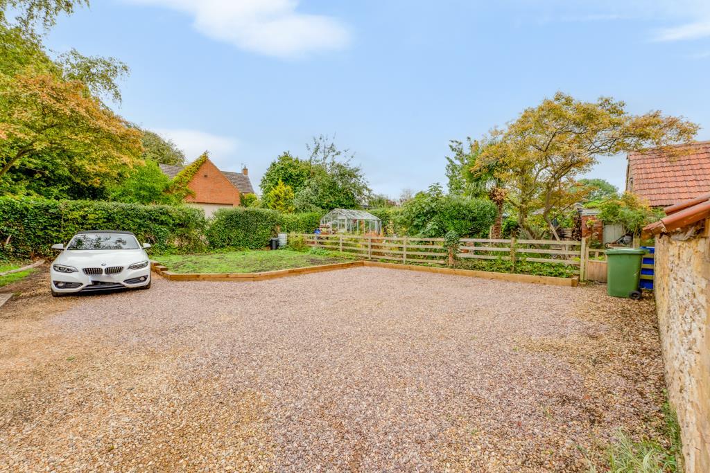 House in Geddington, North Northamptonshire - View 5