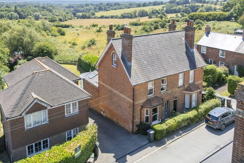 4-bed other on Cross In Hand, Heathfield, £575,000