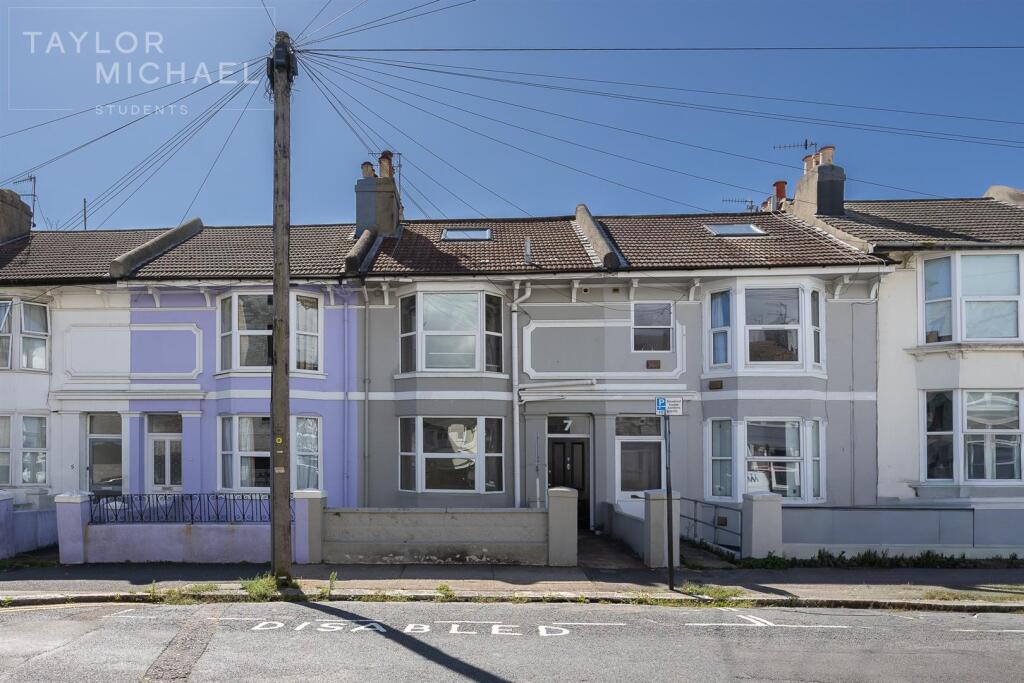 6 bedroom terraced house for rent