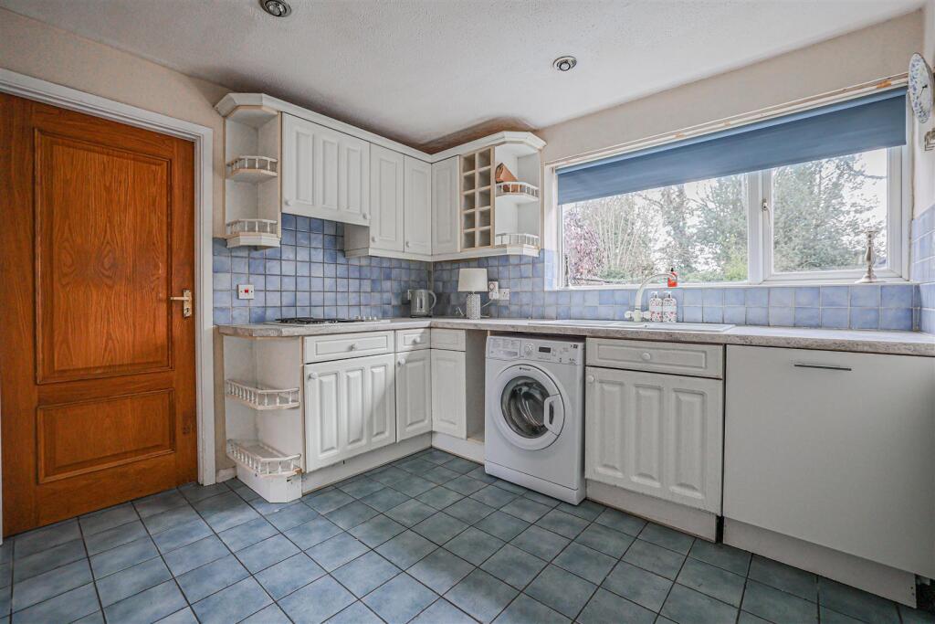 House in Dacorum, Hertfordshire - View 3