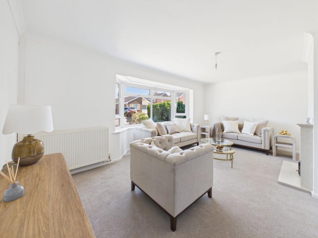 House in Newport - View 5