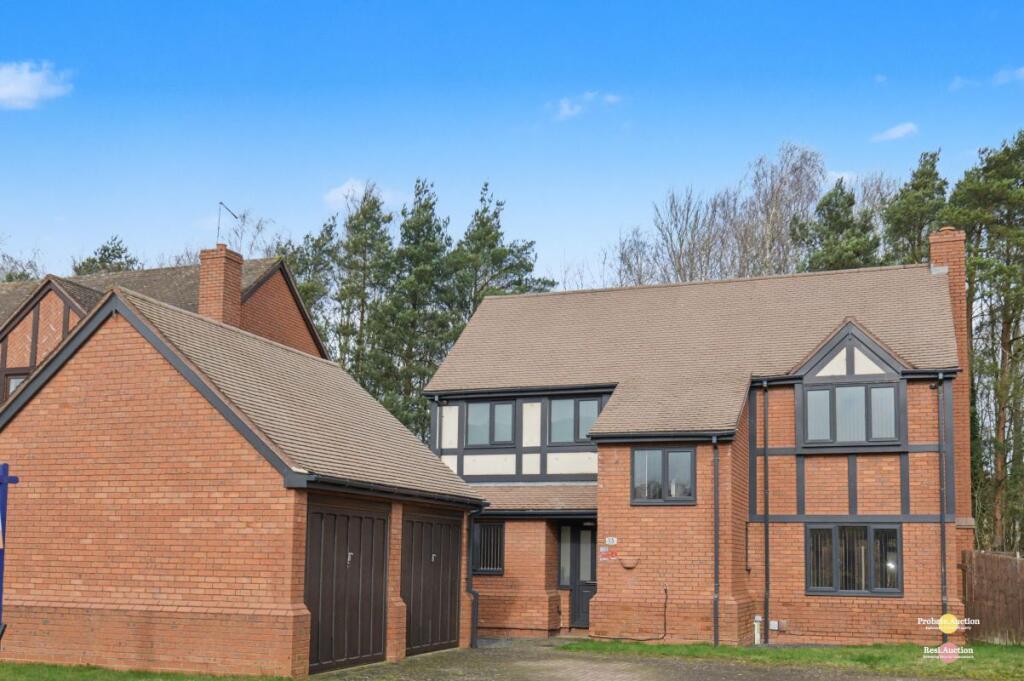 Main image of property: 15 Butterworth Drive, Coventry, West Midlands, CV4 8JL