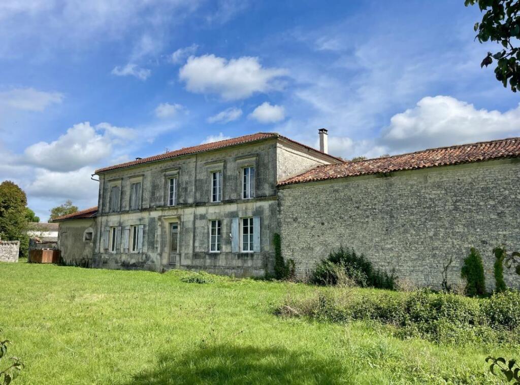 Main image of property: Poitou-Charentes, Charente-Maritime, St-Martial-sur-Né