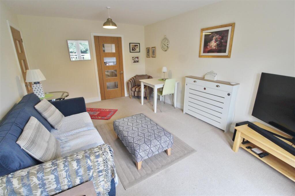Apartment in South Kesteven, Grantham - View 4
