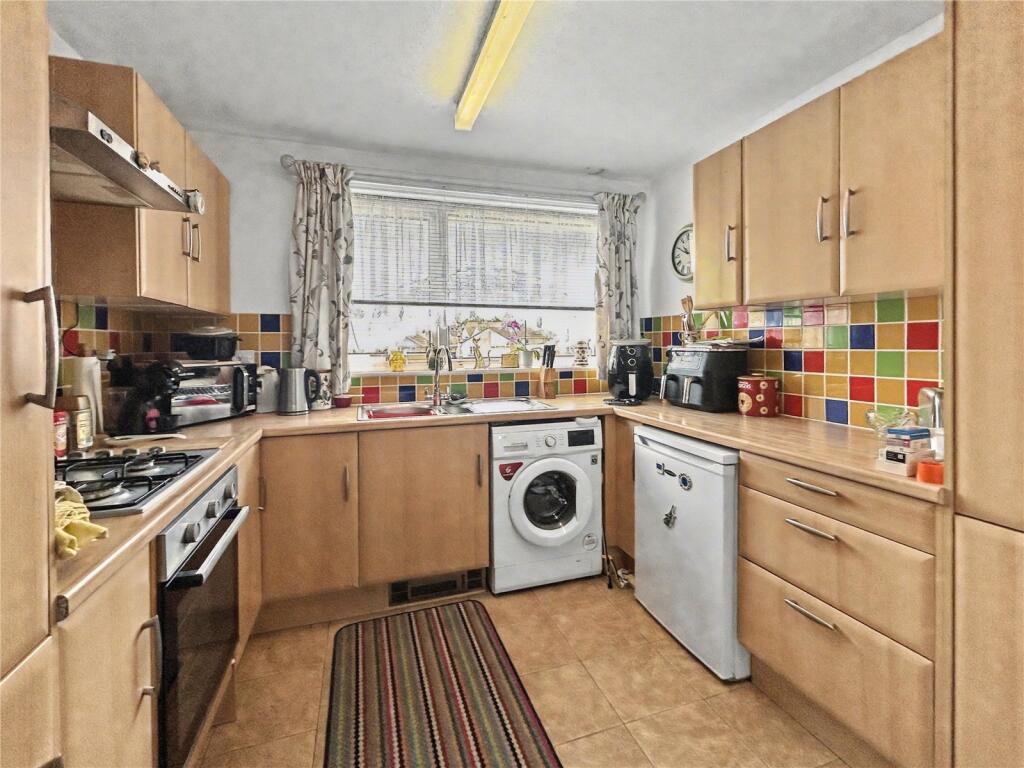 4, Rumbelow Road, Tiverton, Devon, EX16 photo 3