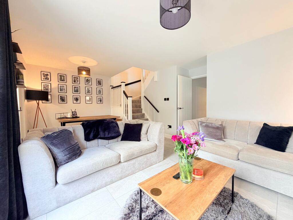 House in North Warwickshire, Hartshill - More