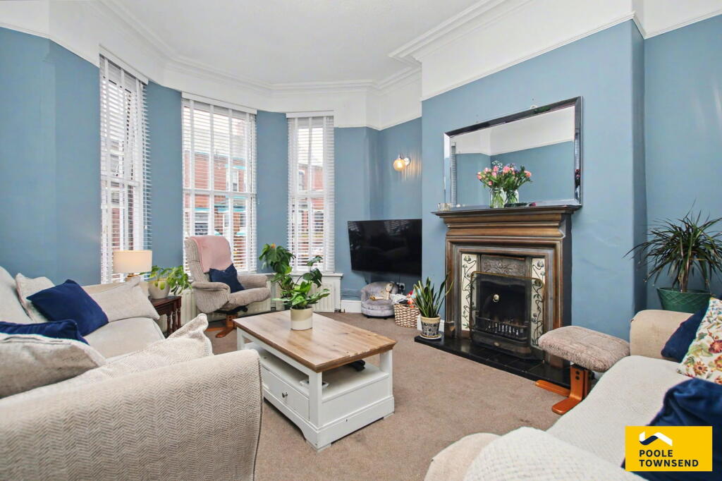 Victoria Avenue, Barrow-in-furness, LA14 5LA photo 3