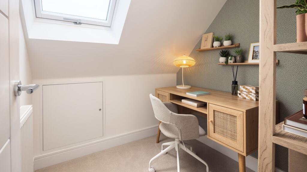 House in Waverley, Farnham - View 5