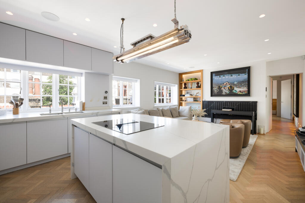 Apartment in London - View 4