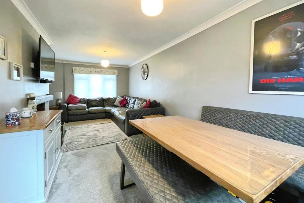 House in Ash - View 3