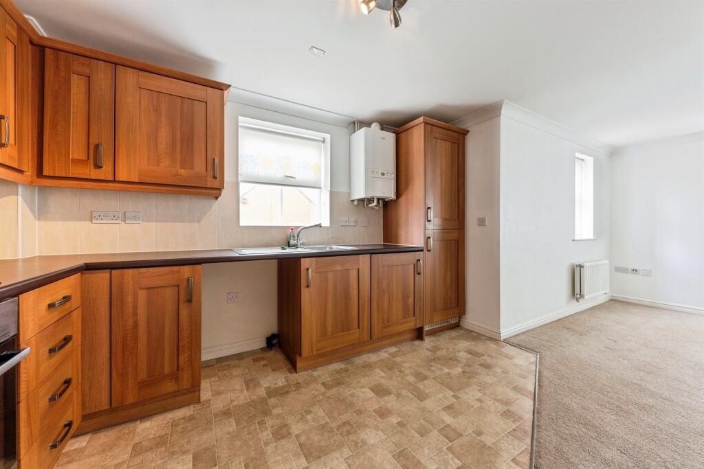 Scarsdale Way, Grantham photo 4