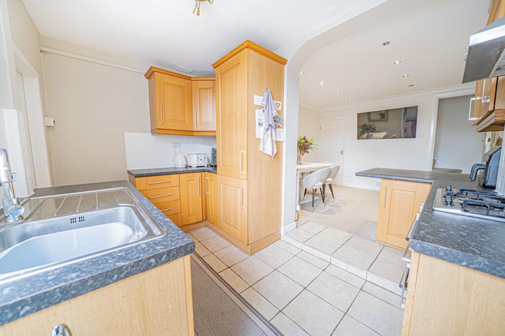 Additional image 4 of Lugtrout Lane, Catherine-De-Barnes, B91