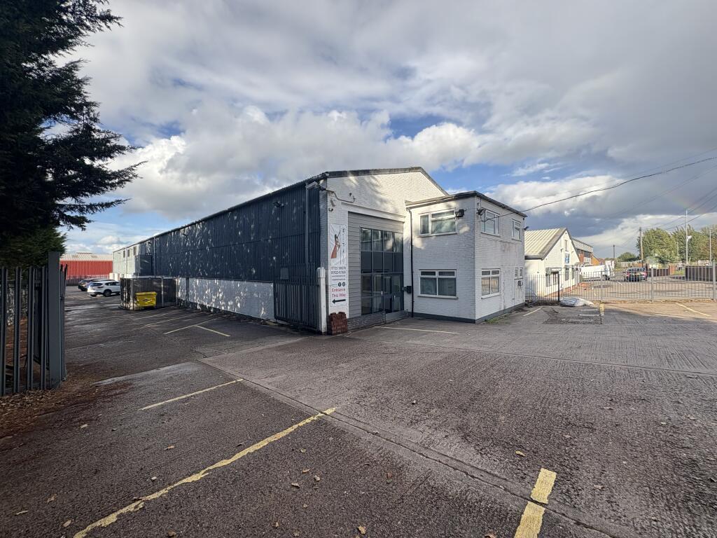Main image of property: Former Body Image UK, Landywood Lane, Walsall