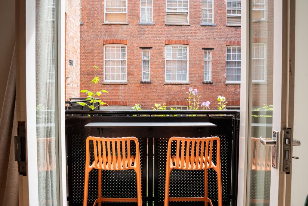 Apartment in Nottingham - More