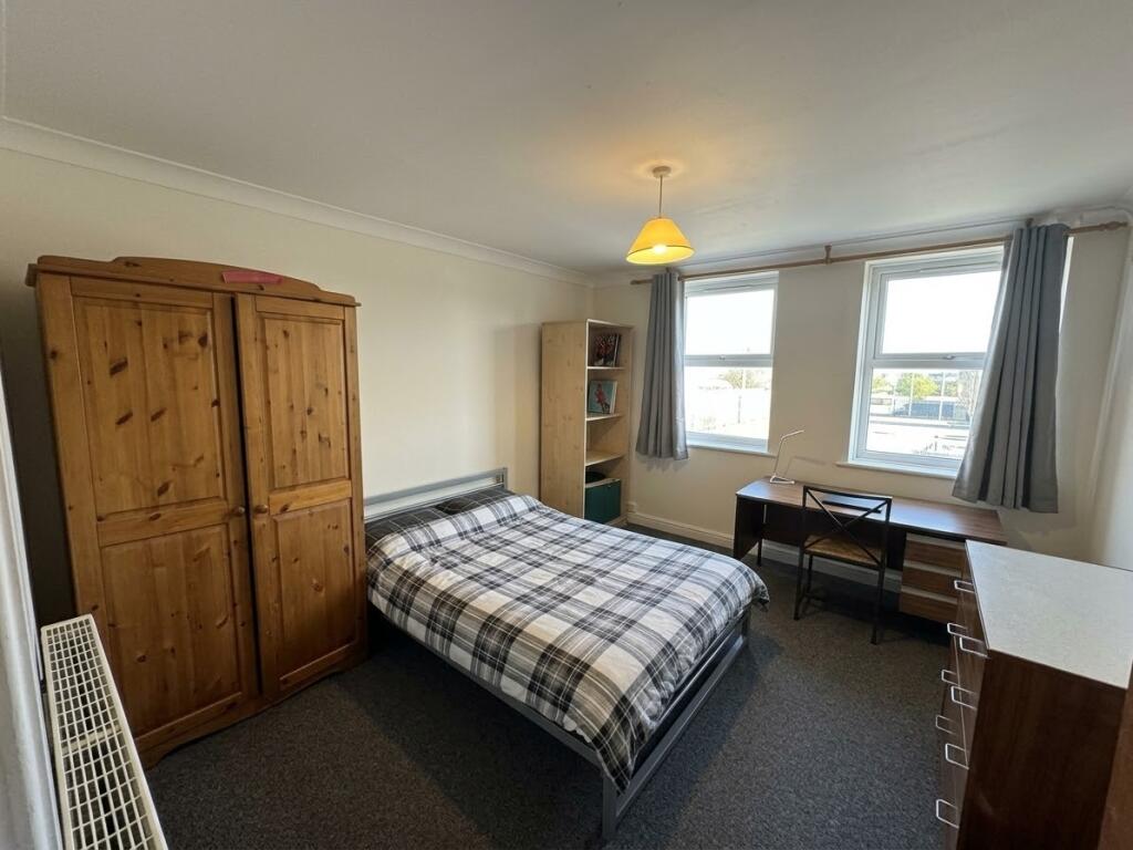 House in Portsmouth - View 5
