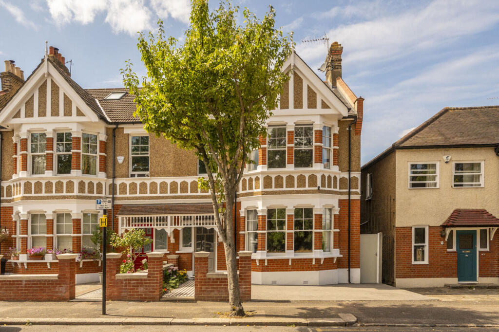 Main image of property: Beacontree Avenue, Walthamstow, London, E17