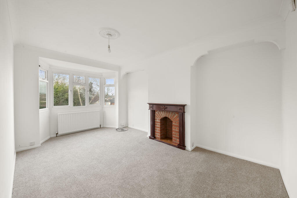 Apartment in Southall - View 4
