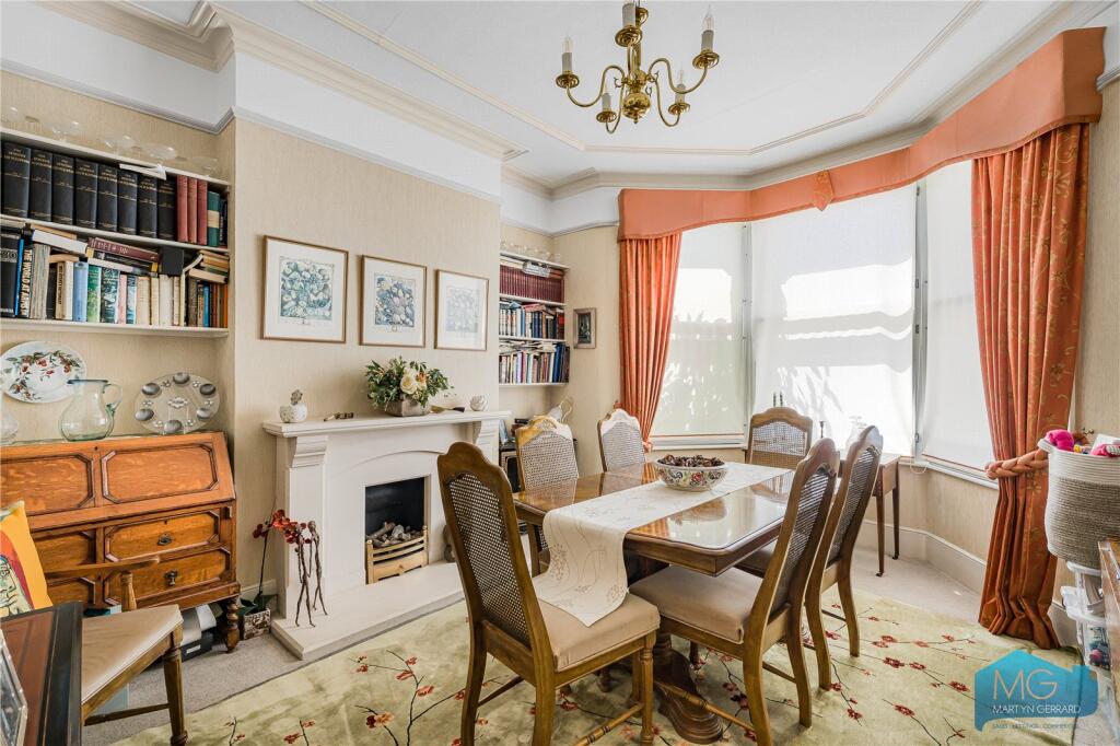 House in London - View 3