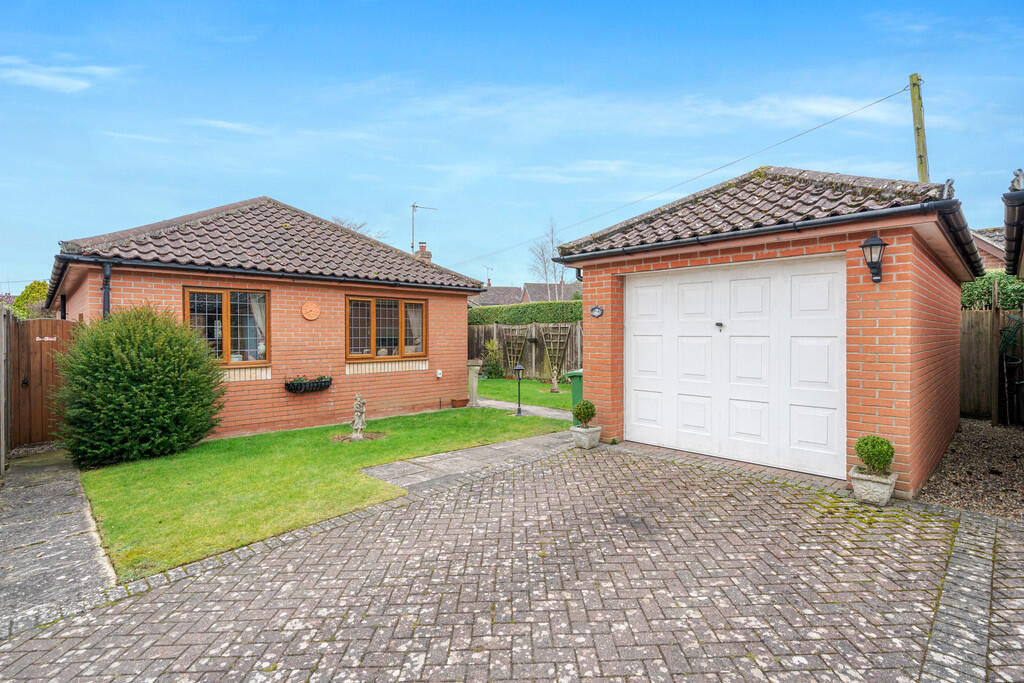 Wrights Close, Holt, Norfolk photo 2