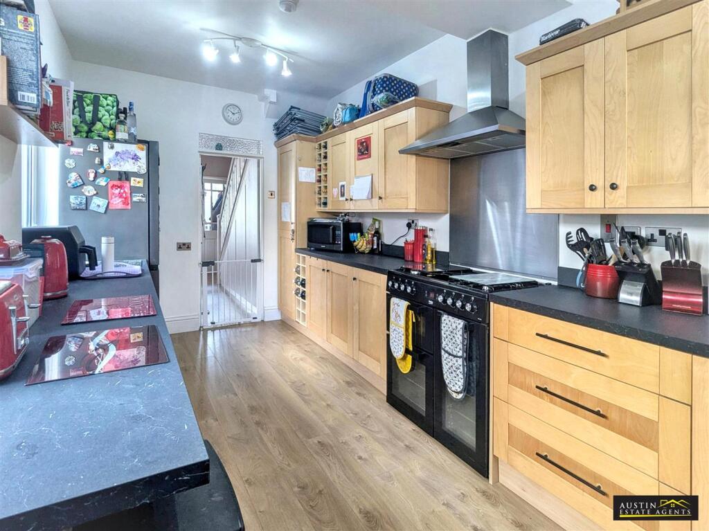 House in Dorchester - More