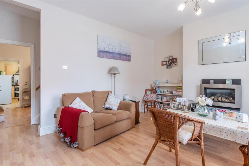 House in Preston - View 5