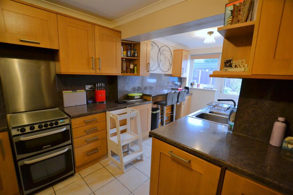 Additional image 4 of Bradshaws, Hatfield