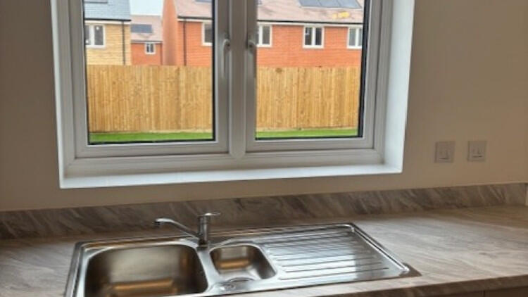 Blackthorn Avenue, Kirby Cross, CO13 0GQ photo 4