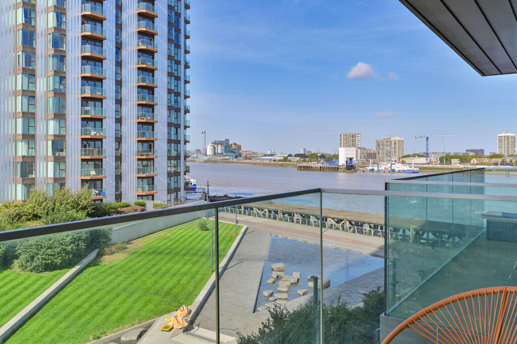 Apartment in London - More