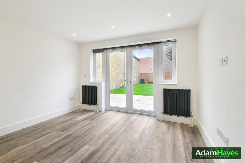Apartment in London, Woodside Park - View 4