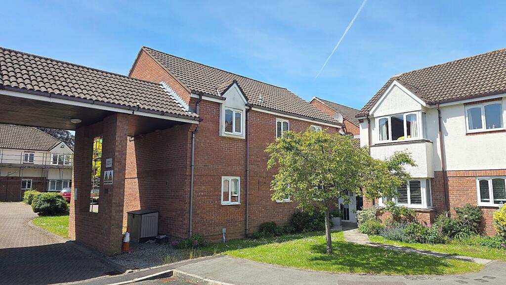 Main image of property: Grange Close North, Henleaze, Bristol BS9