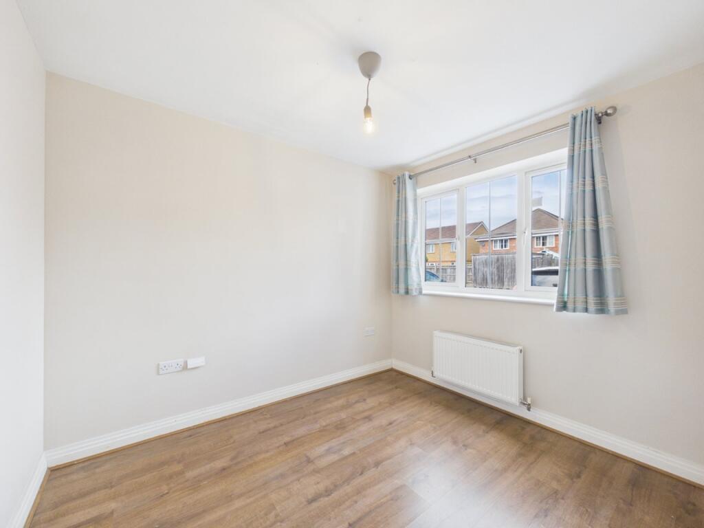 Apartment in Twickenham - More