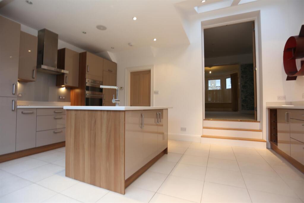 House in Hove, Aldrington - View 3